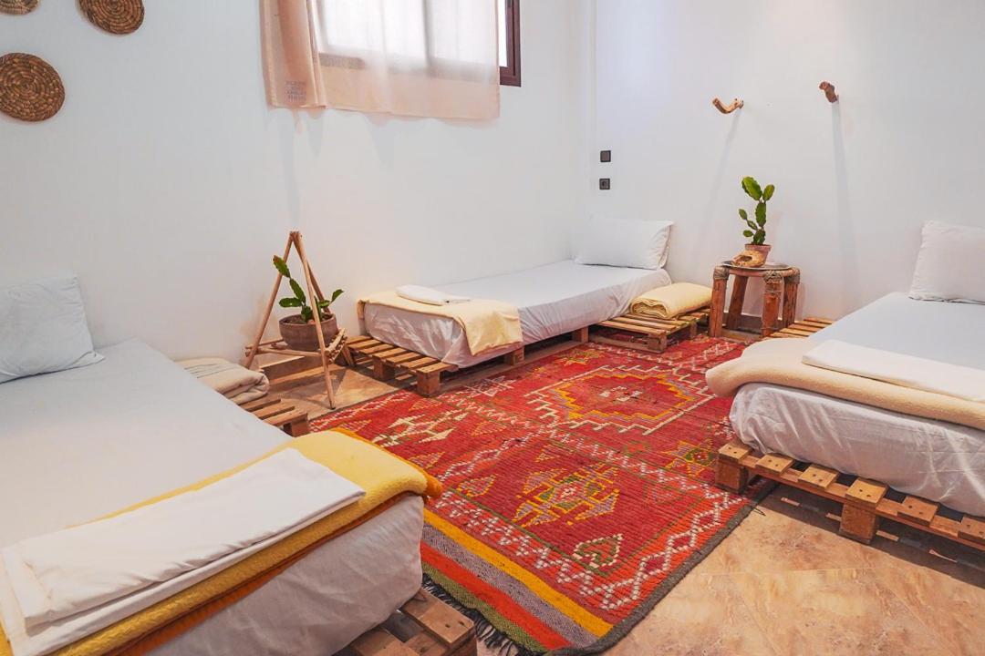 Desart Hostel Tamraght Esterno foto